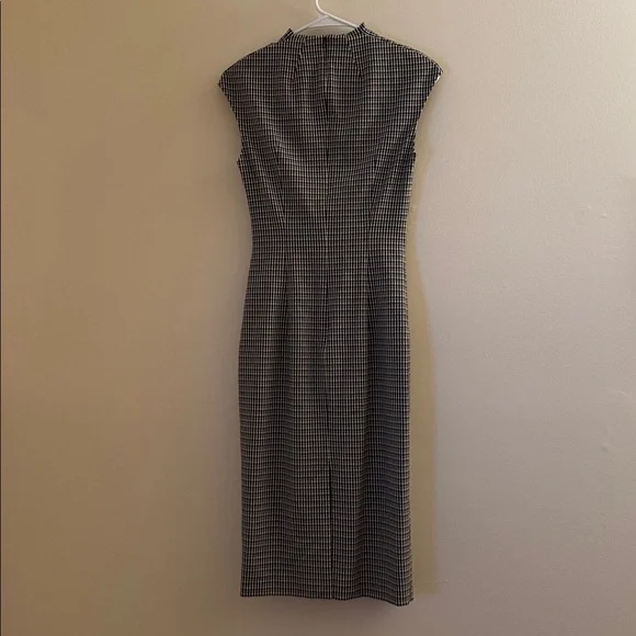 KAREN MILLEN Slim Fit Wool Dress - Picture 4 of 9